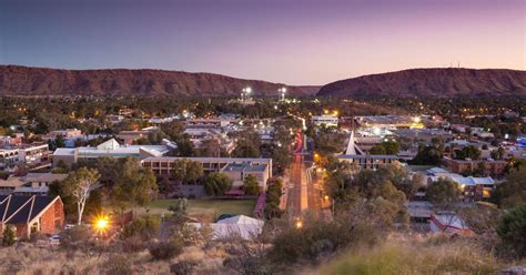 cheap airline tickets to alice springs
